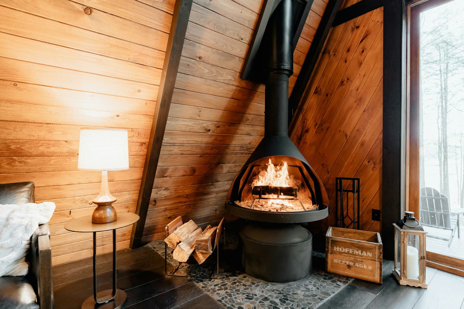 Kamin i stuga - gasol till värmare och kamin